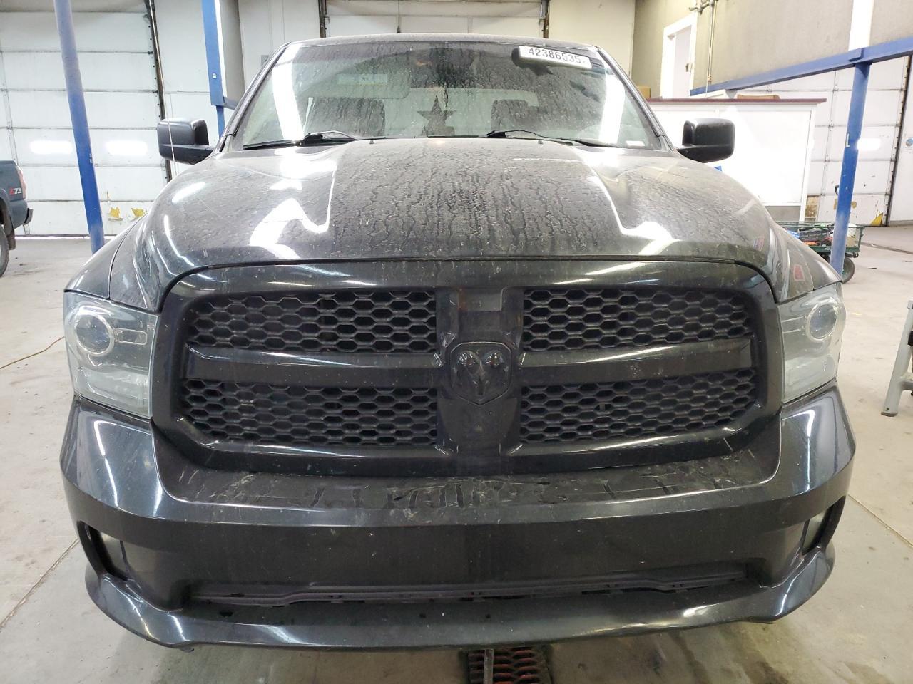 2014 RAM 1500 ST - Фото 5
