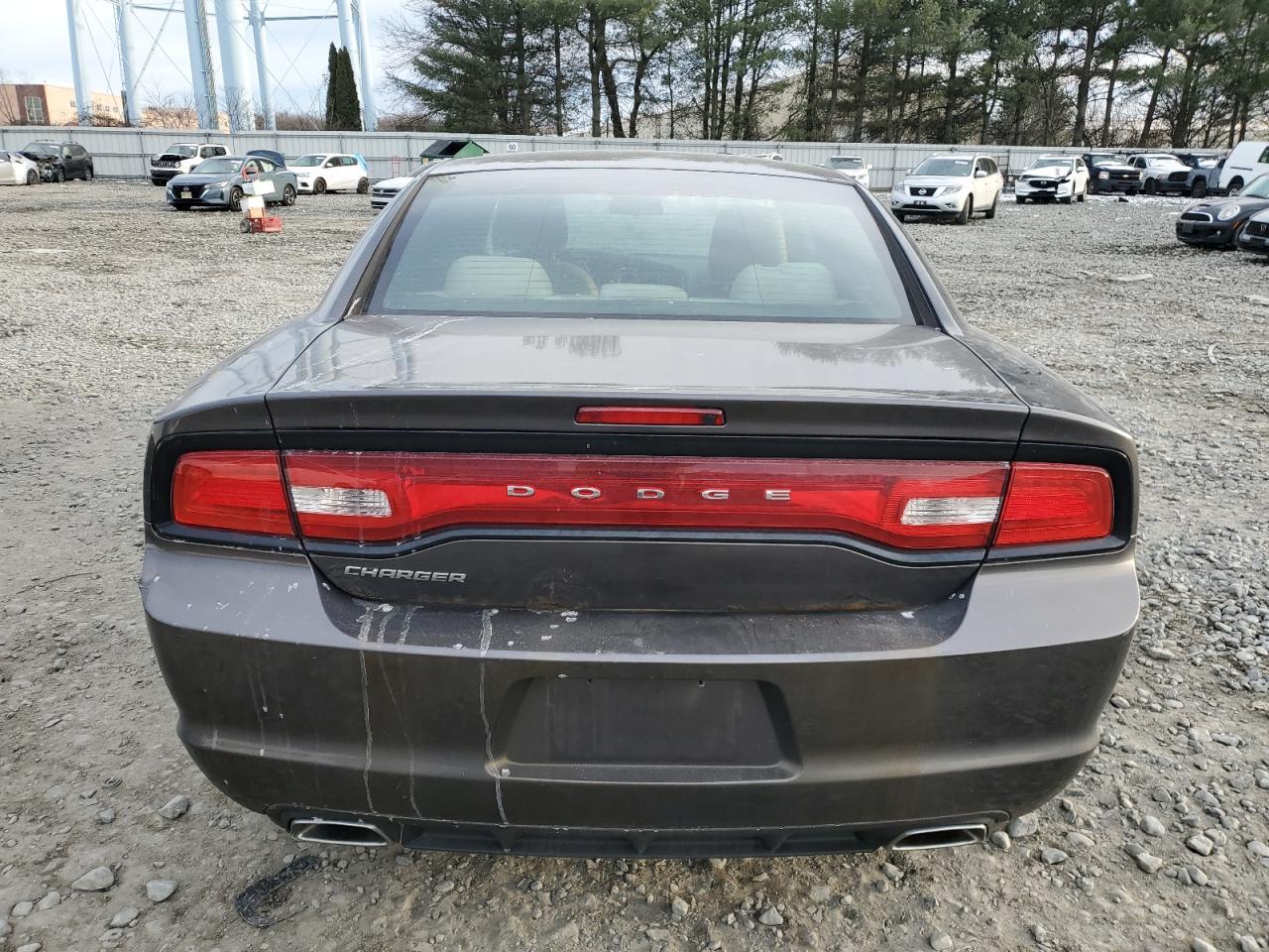2013 DODGE CHARGER SE - Image 6