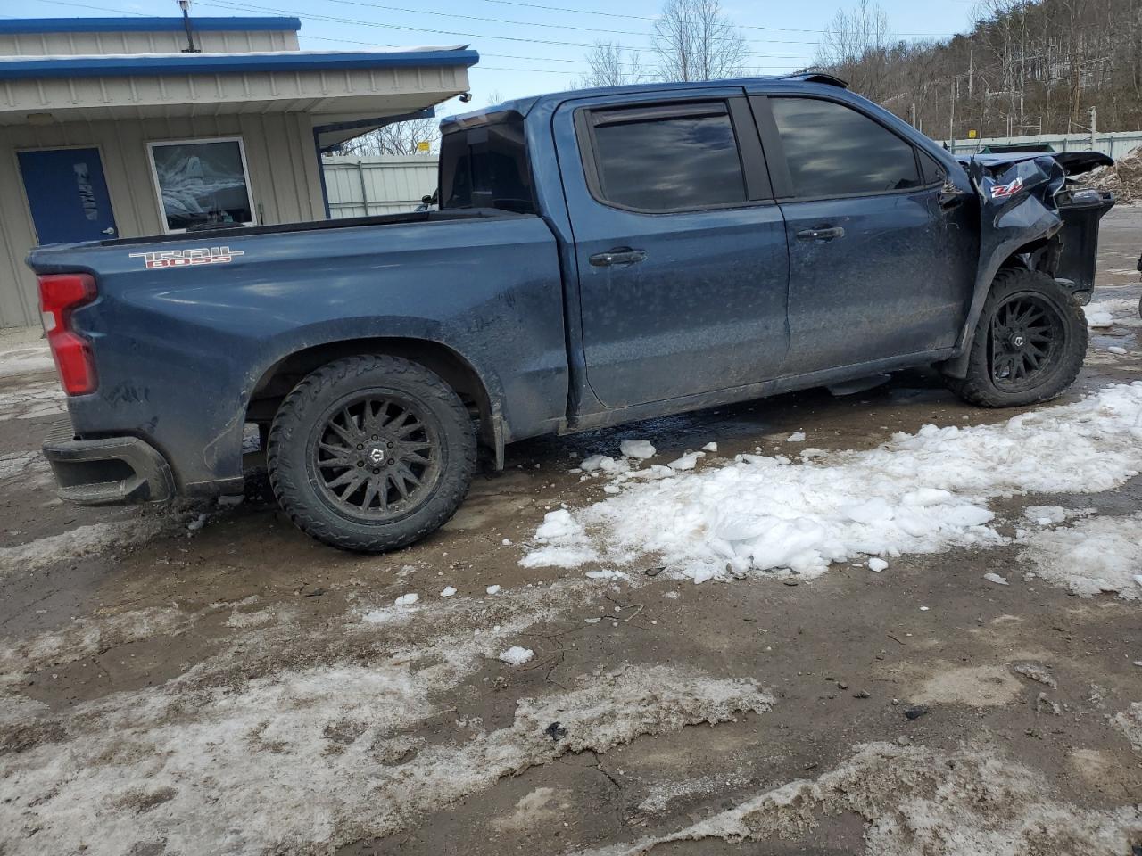 2019 CHEVROLET SILVERADO - Image 3