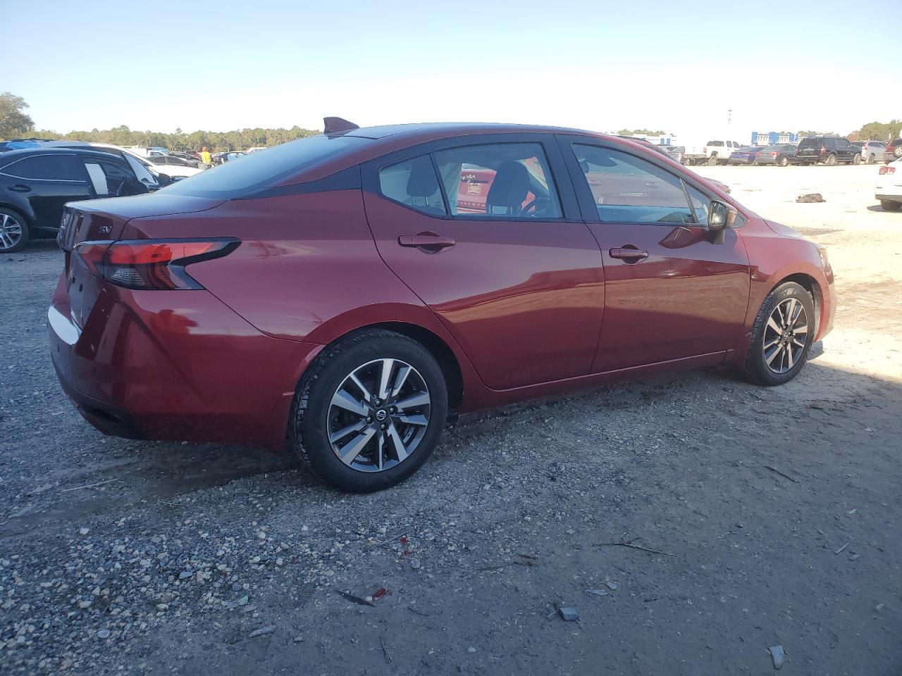 2021 NISSAN VERSA SV - Фото 3
