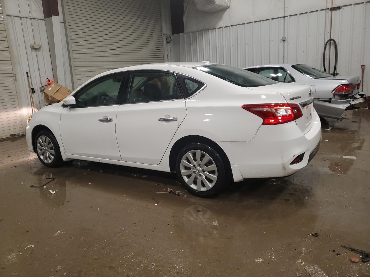 2017 NISSAN SENTRA S - Фото 2