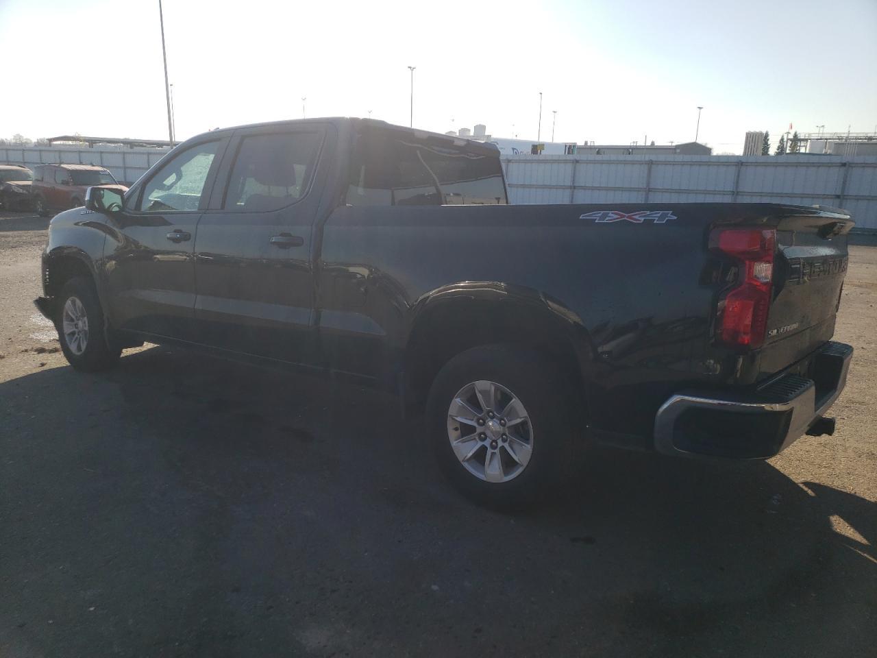 2023 CHEVROLET SILVERADO - Image 2