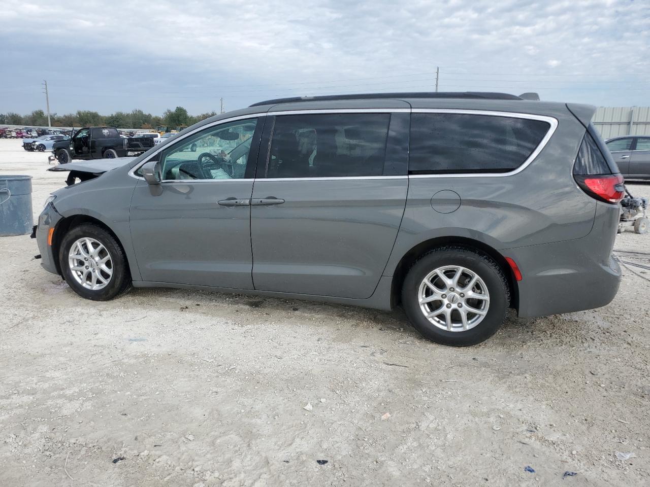 2022 CHRYSLER PACIFICA T - Image 2