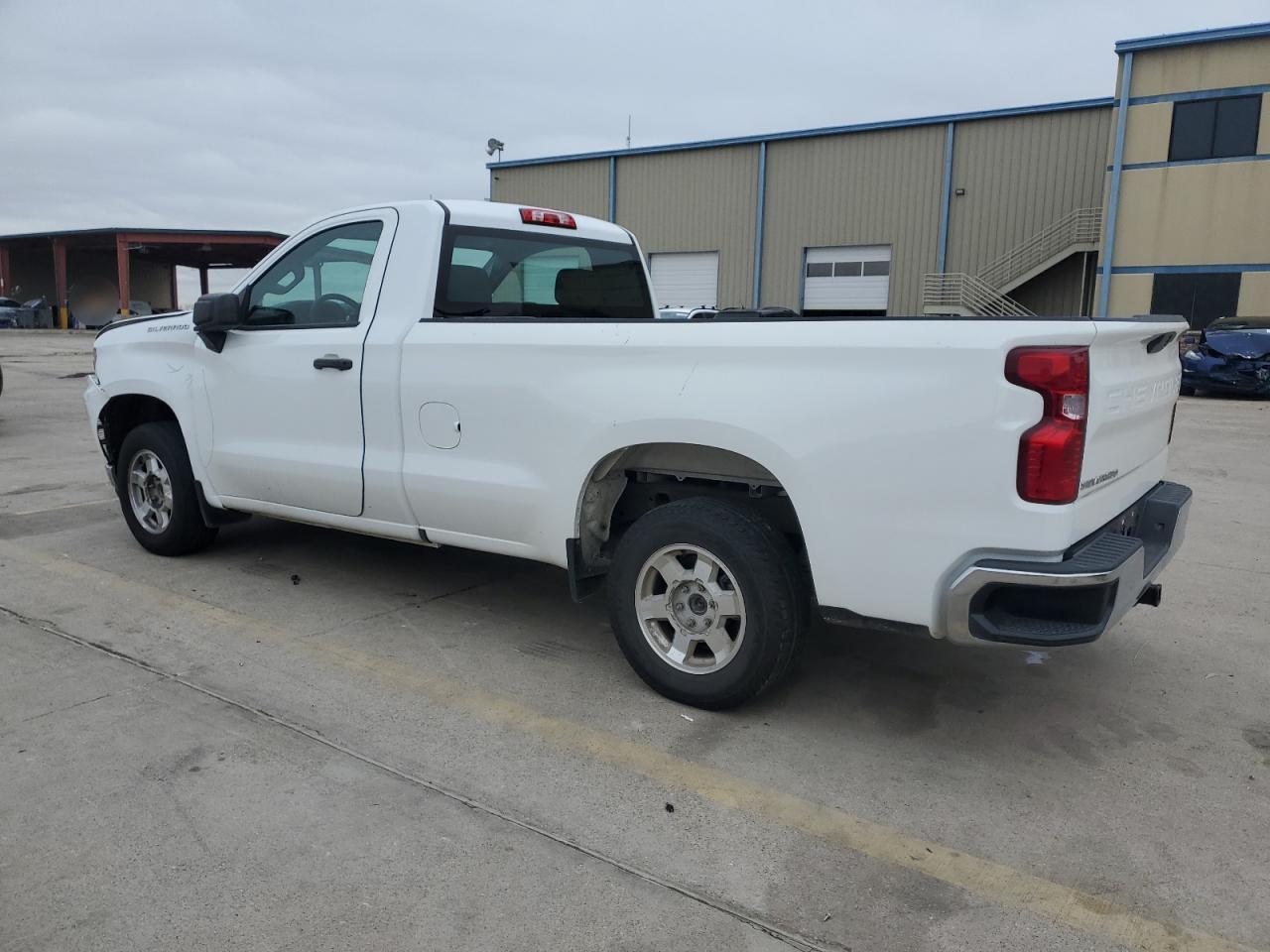 2021 CHEVROLET SILVERADO - Фото 2