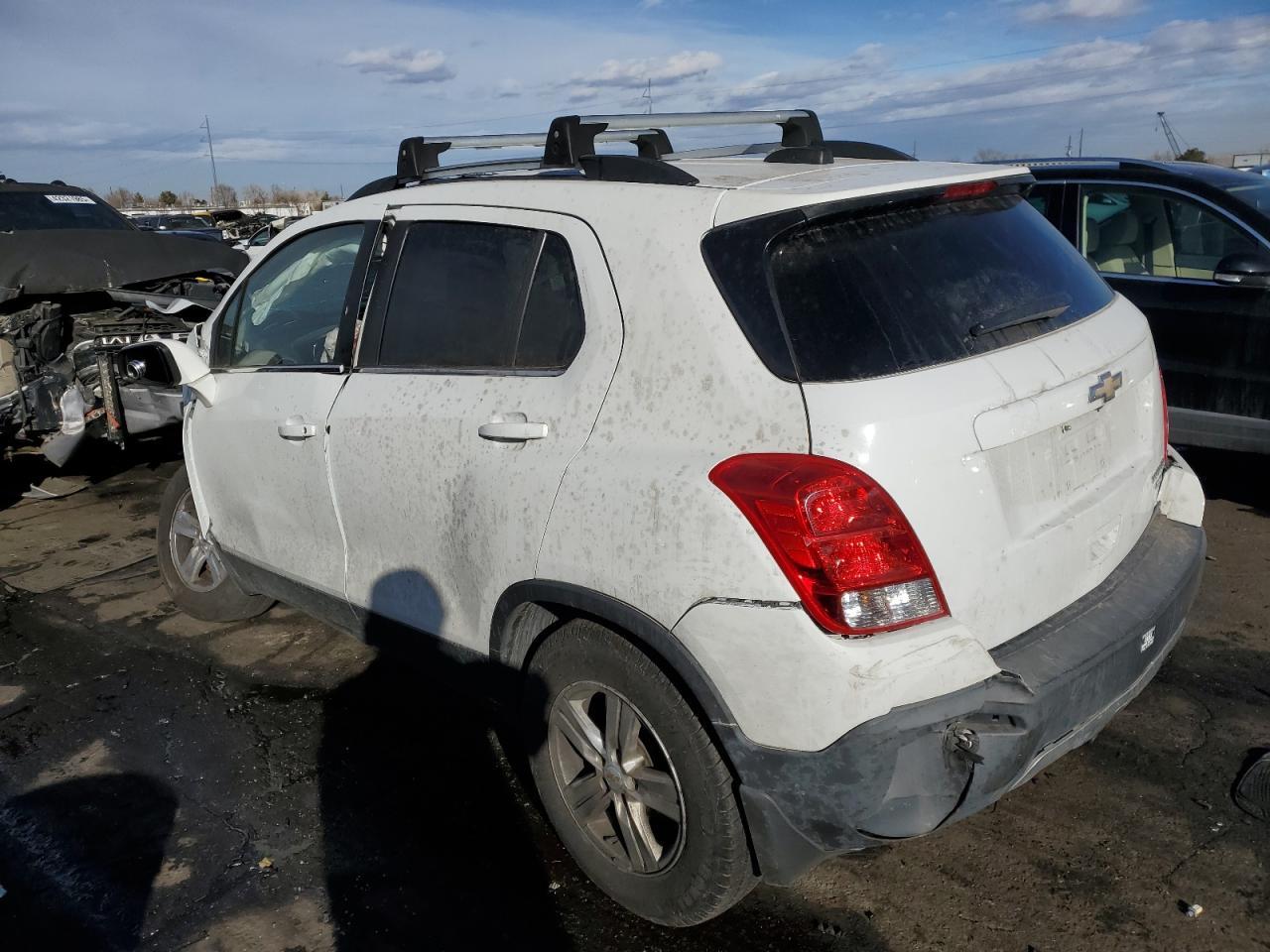 2015 CHEVROLET TRAX 1LT - Image 2