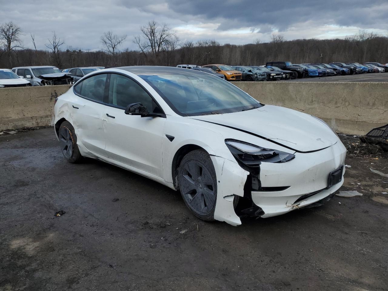 2022 TESLA MODEL 3 - Image 4