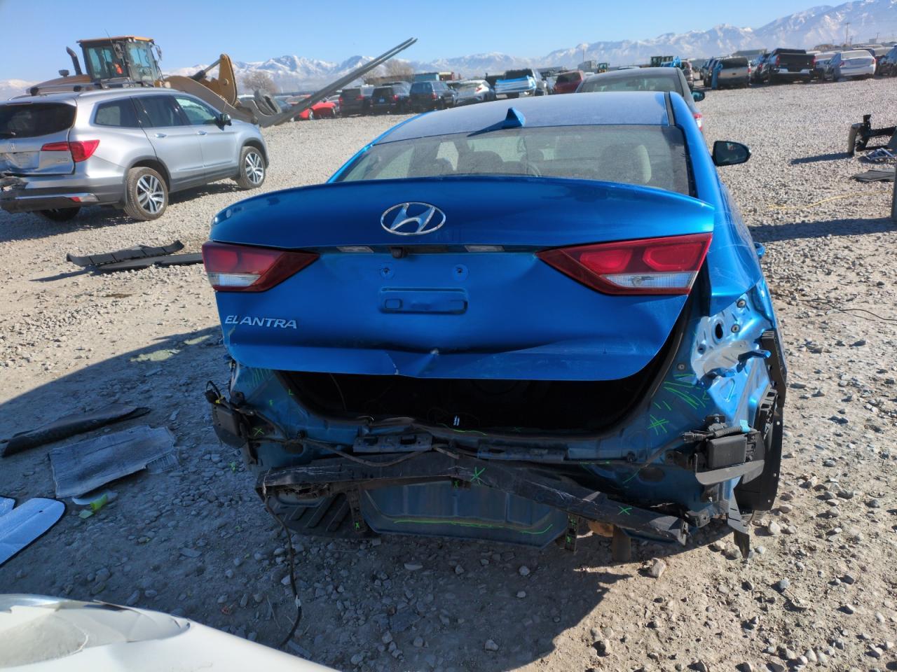 2018 HYUNDAI ELANTRA SE - Фото 6