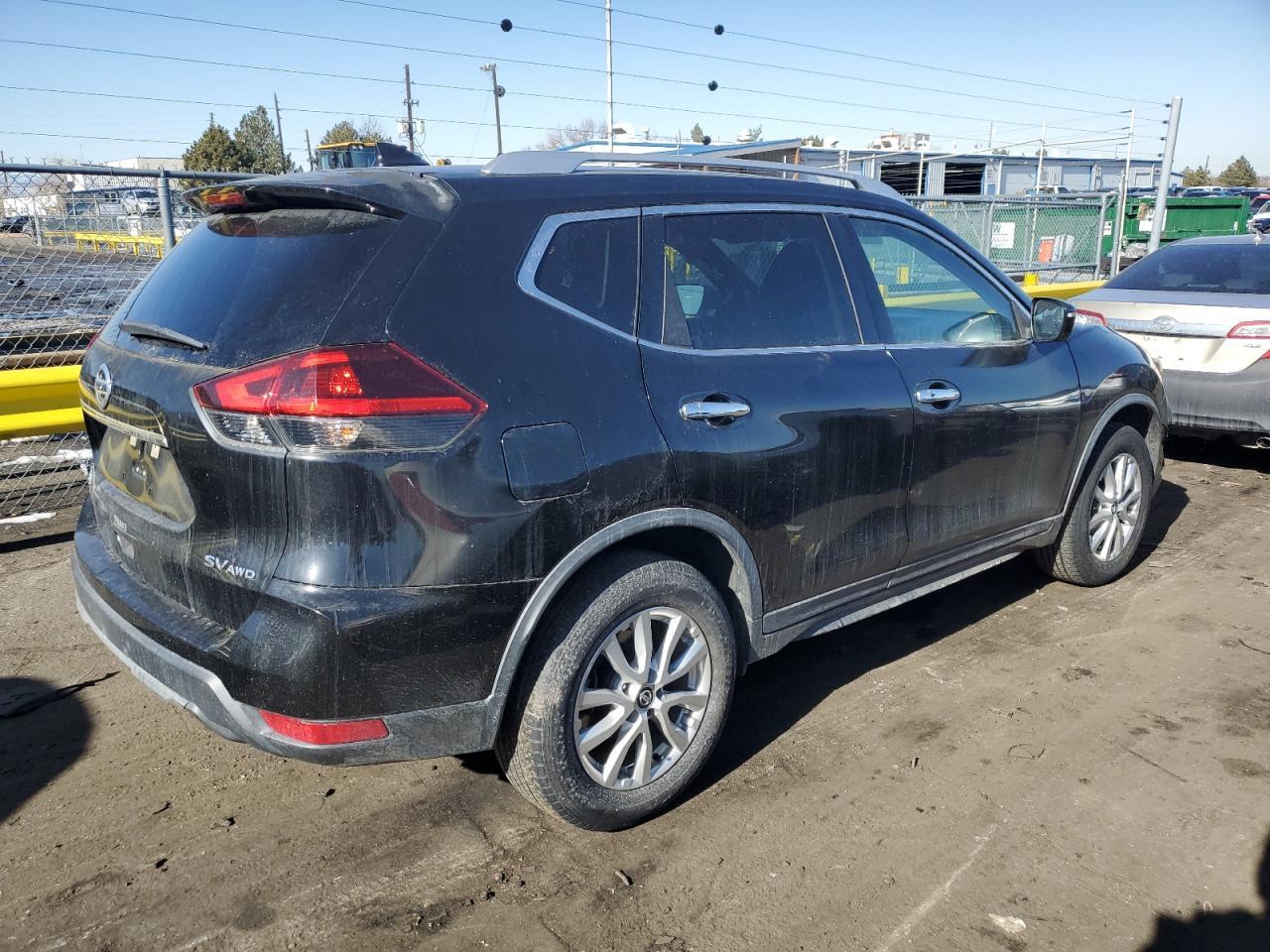 2018 NISSAN ROGUE S - Фото 3