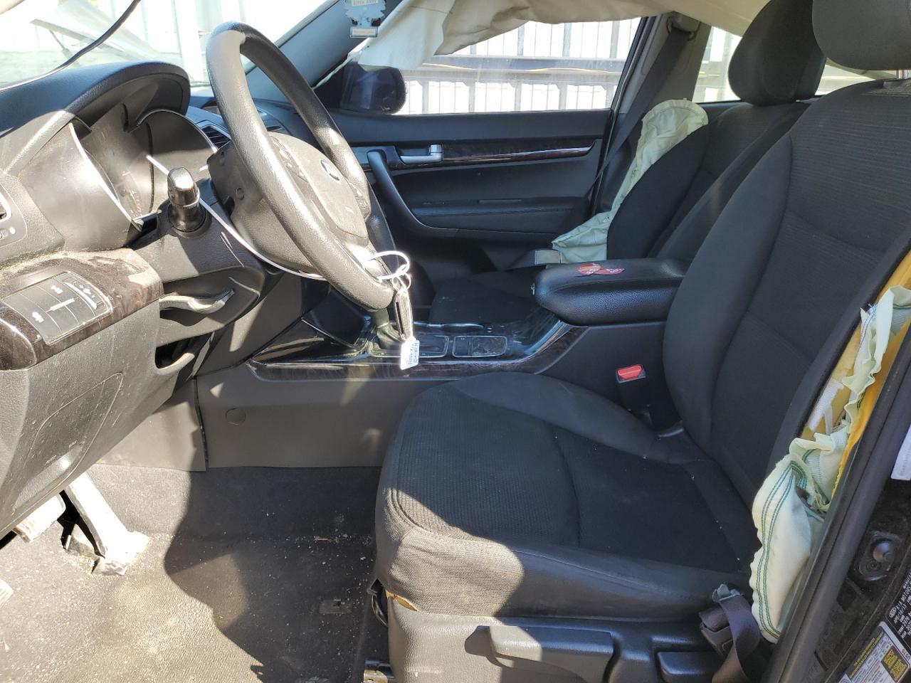 2014 KIA SORENTO LX - Image 7