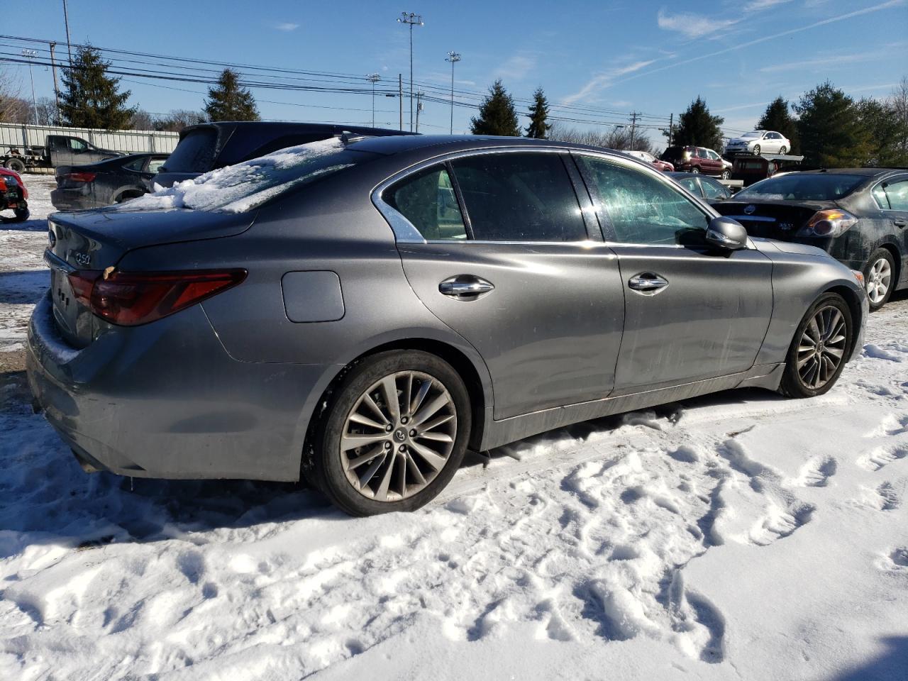 2018 INFINITI Q50 LUXE - Фото 3