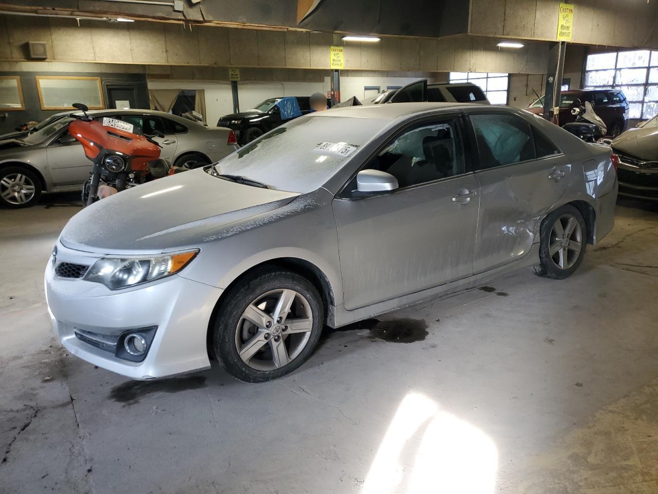 2014 TOYOTA CAMRY L