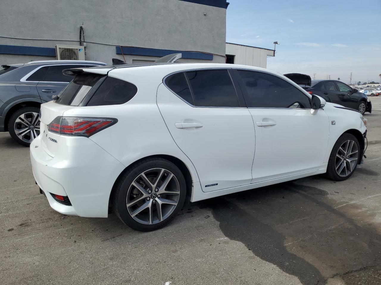 2016 LEXUS CT 200 - Image 3