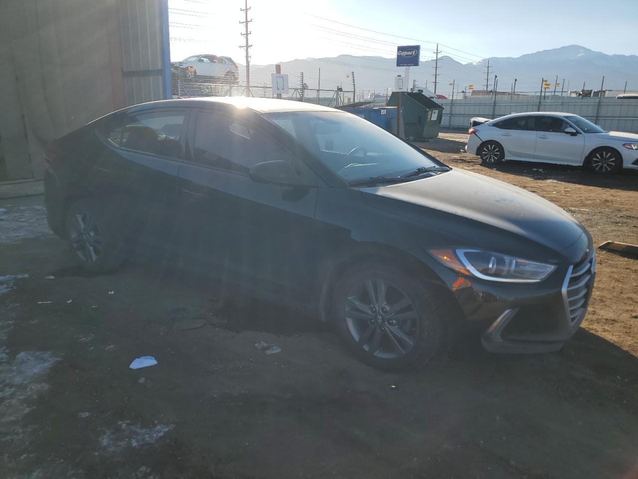2018 HYUNDAI ELANTRA SE - Фото 4