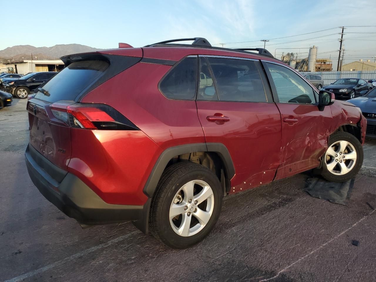 2022 TOYOTA RAV4 XLE P - Image 3