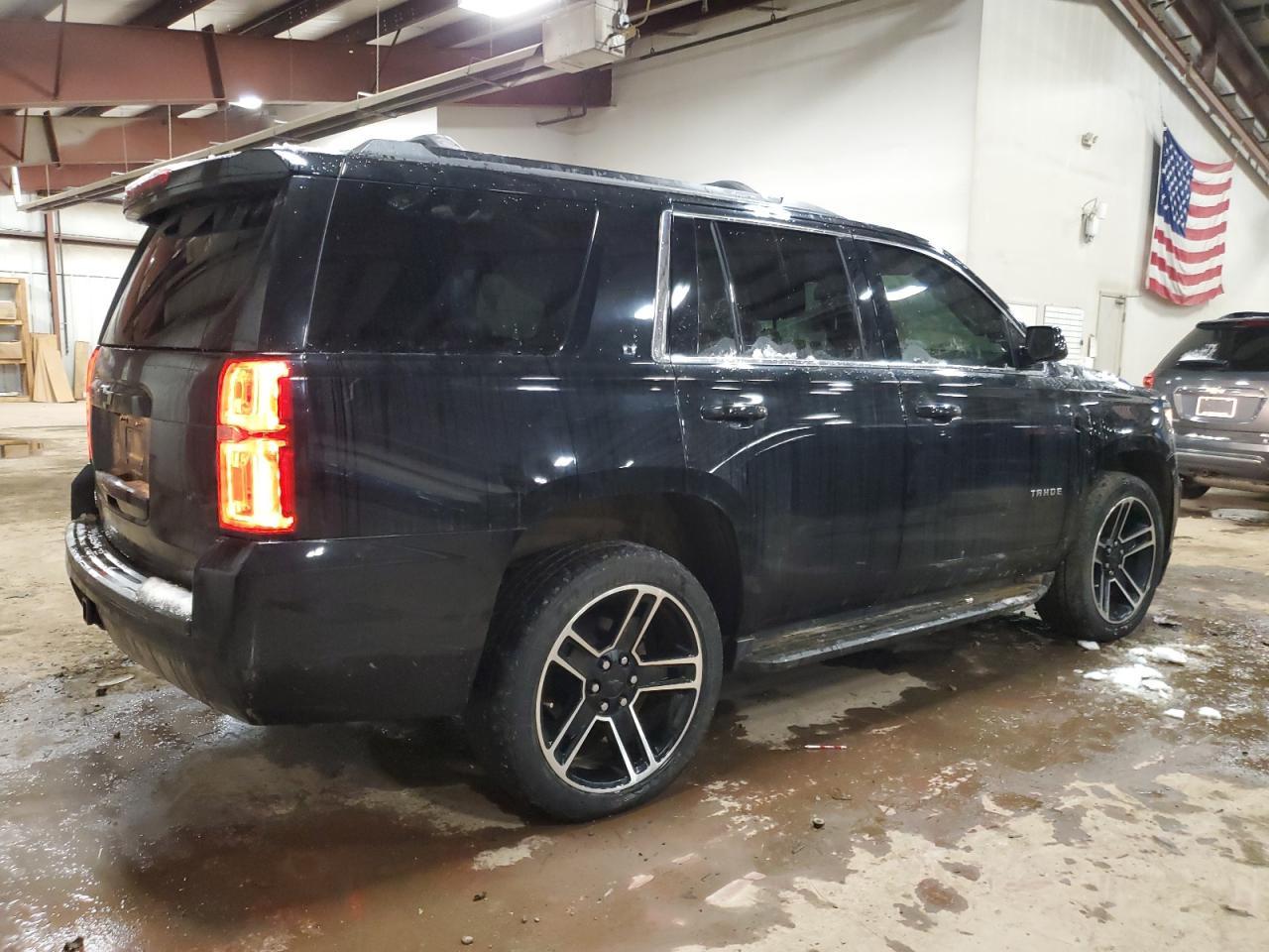 2017 CHEVROLET TAHOE K150 - Фото 3