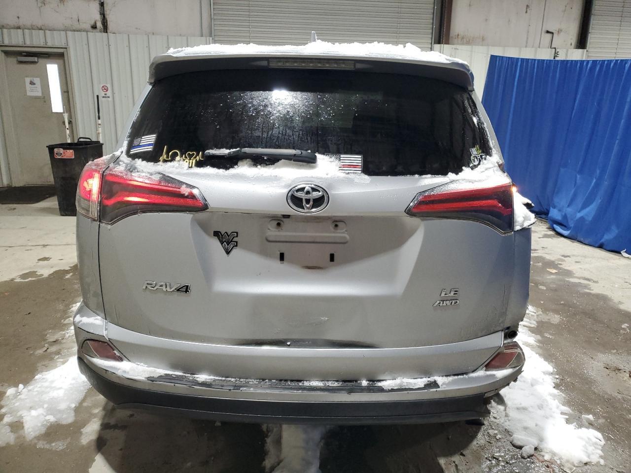 2018 TOYOTA RAV4 LE - Image 6
