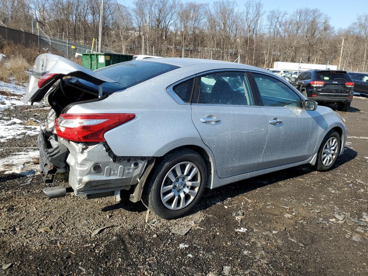 2017 NISSAN ALTIMA 2.5 - Фото 3