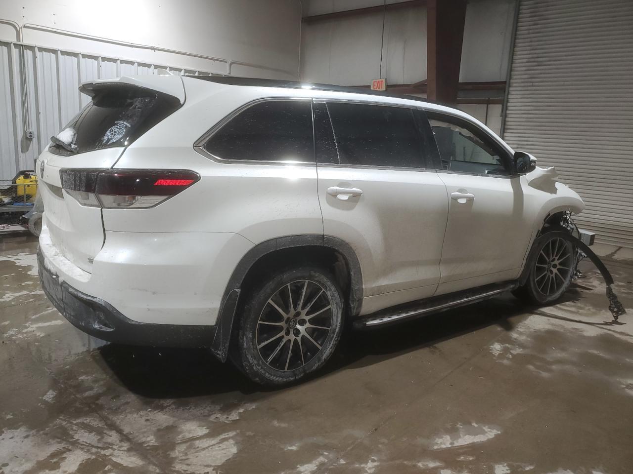 2018 TOYOTA HIGHLANDER - Image 3