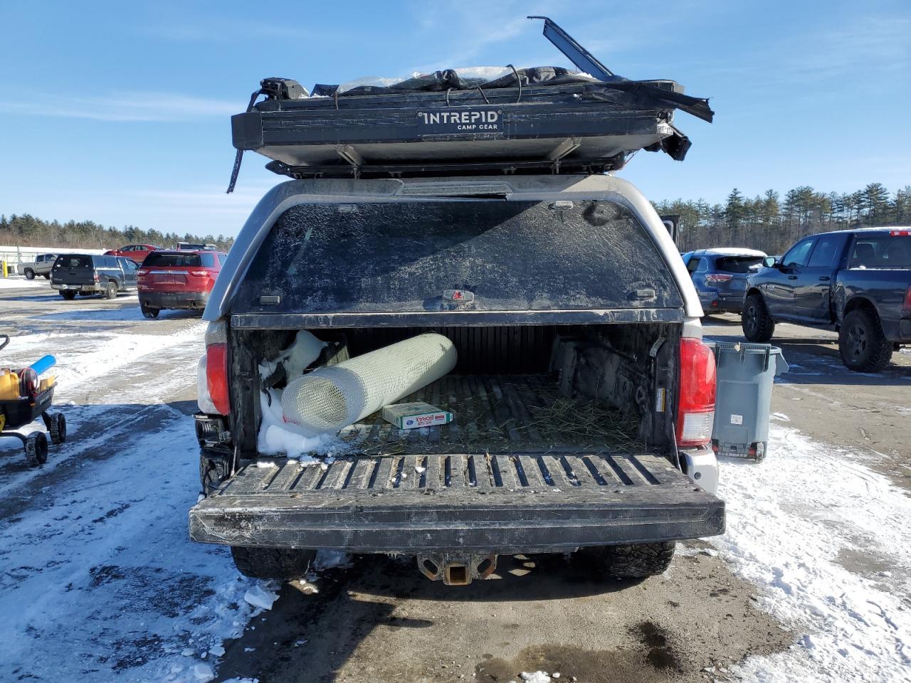 2016 TOYOTA TACOMA DOU - Фото 6