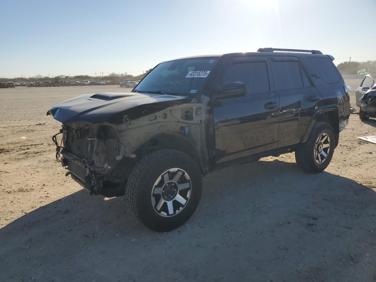 2022 TOYOTA 4RUNNER SR