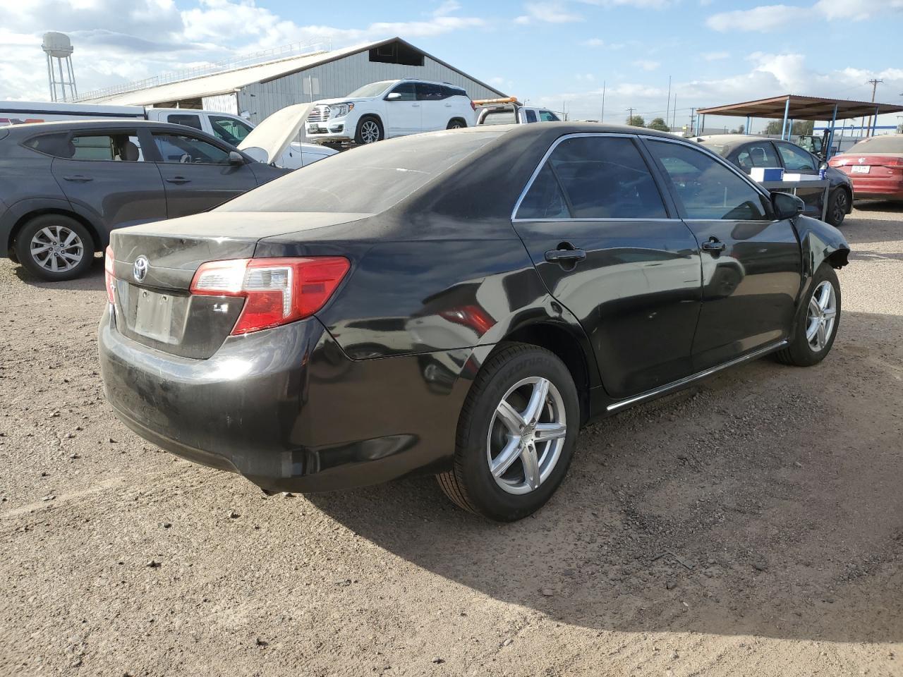2014 TOYOTA CAMRY L - Image 3