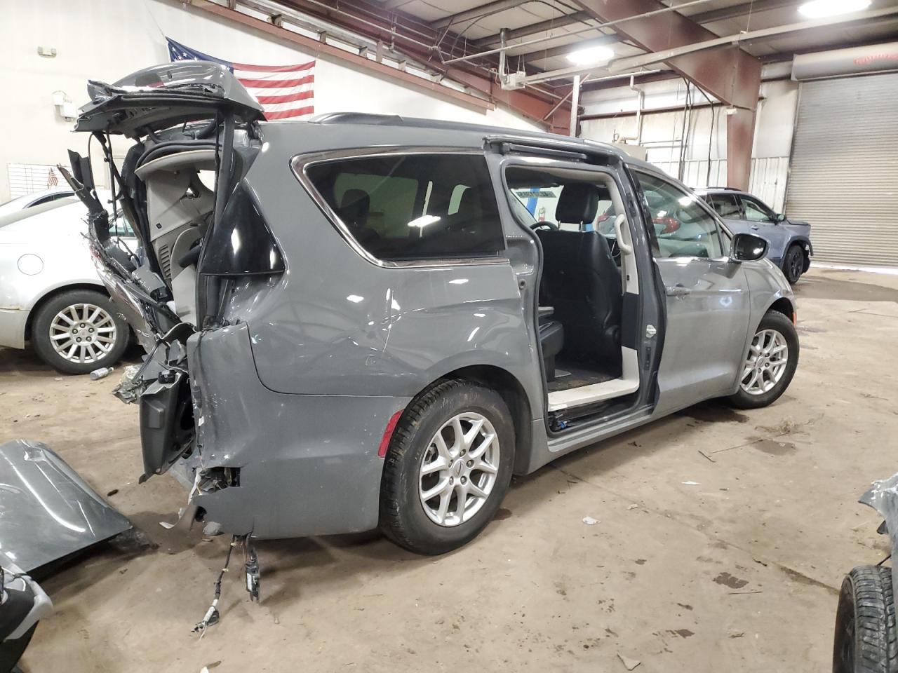 2022 CHRYSLER PACIFICA T - Image 3