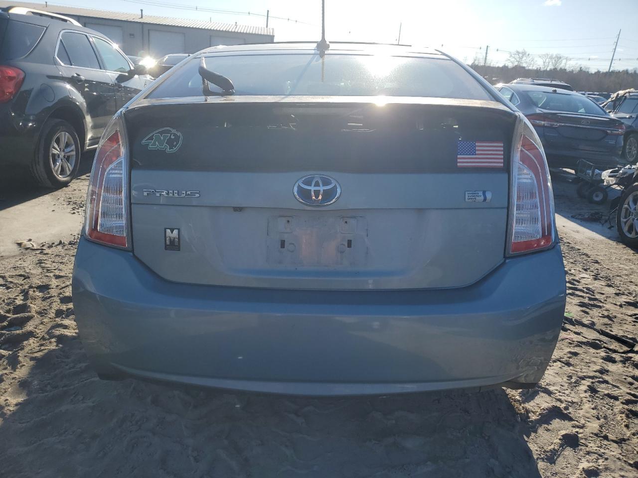 2015 TOYOTA PRIUS - Фото 6