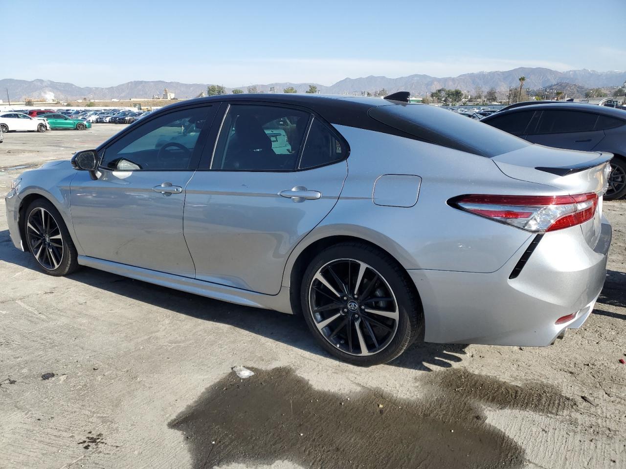 2019 TOYOTA CAMRY XSE - Фото 2