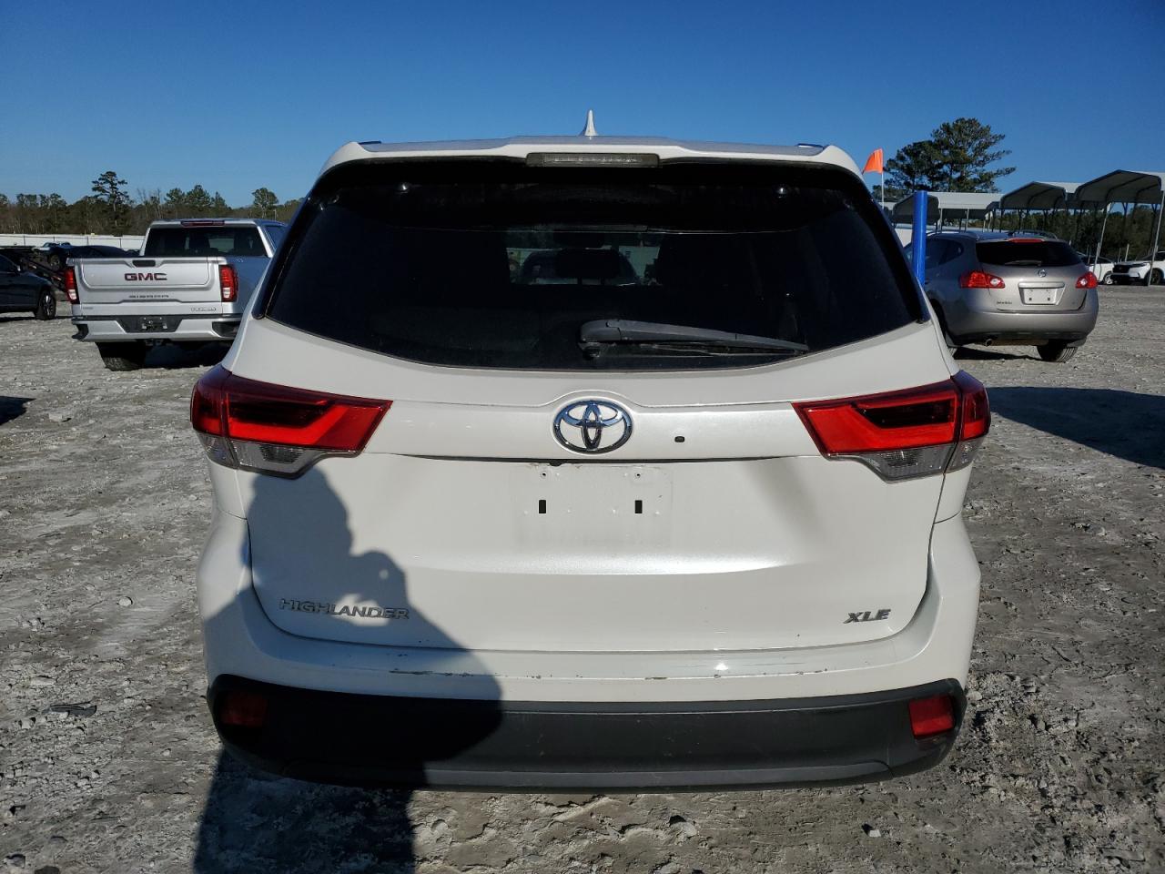 2018 TOYOTA HIGHLANDER - Image 6
