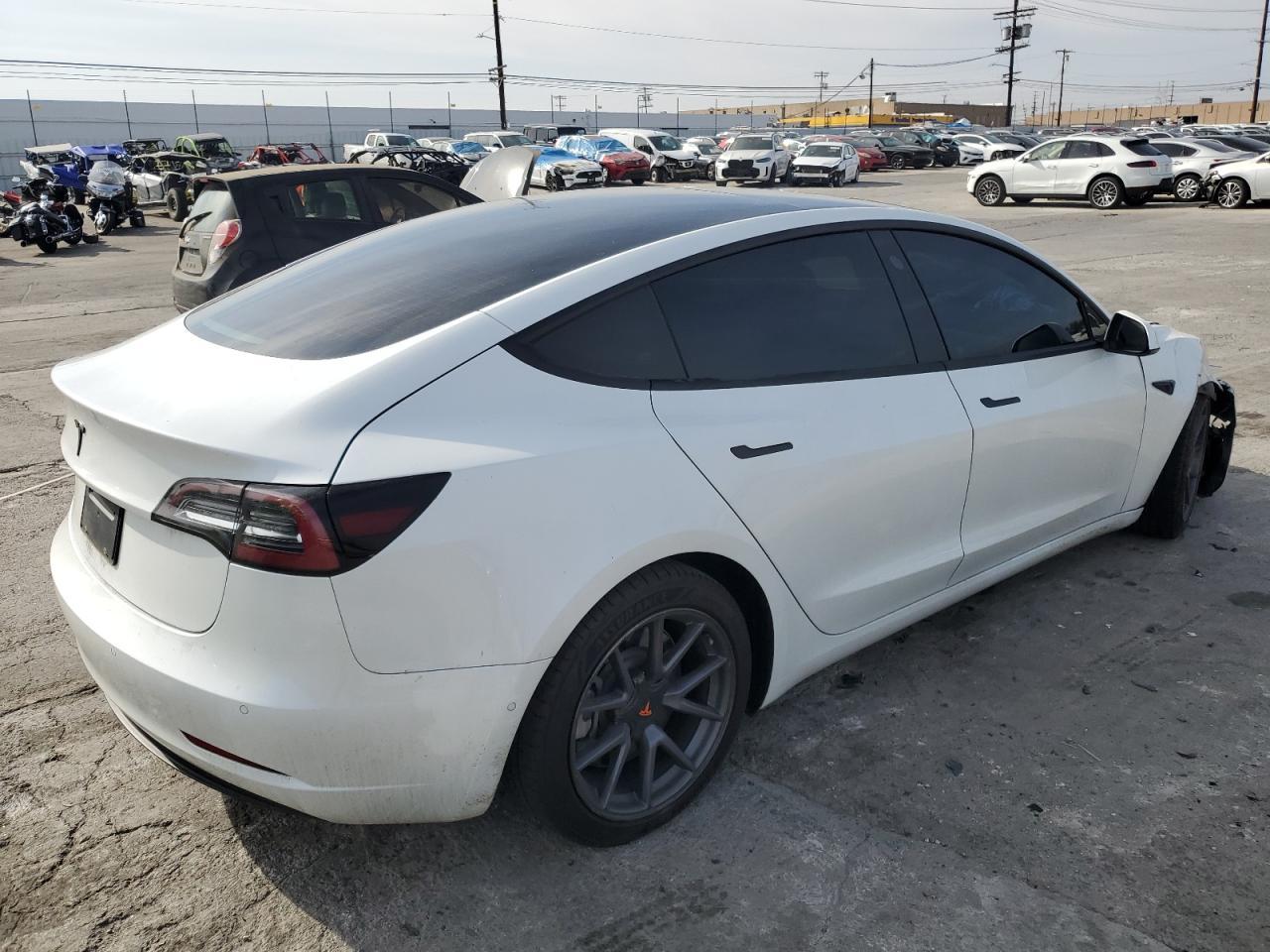 2022 TESLA MODEL 3 - Image 3