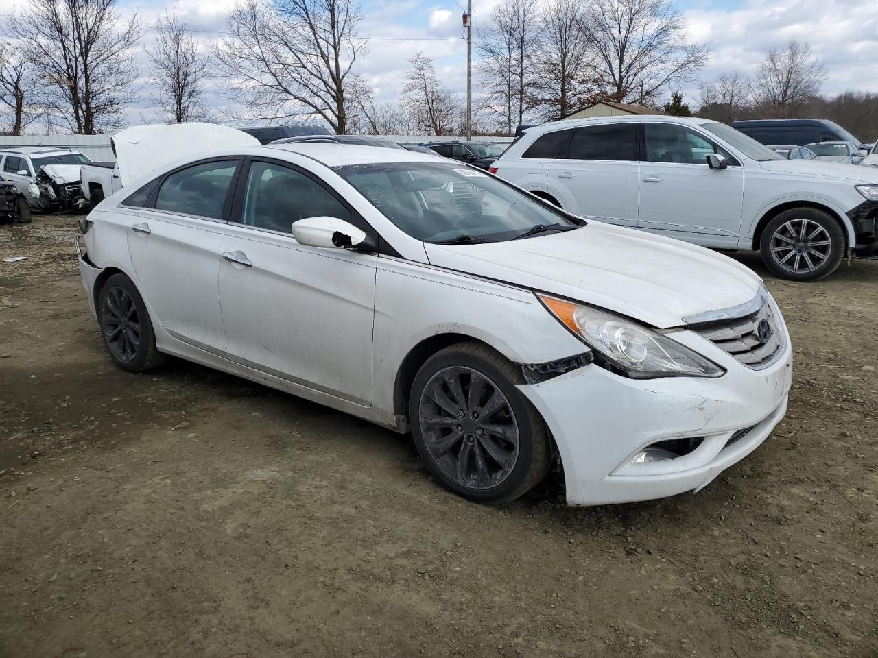 2011 HYUNDAI SONATA SE - Image 4