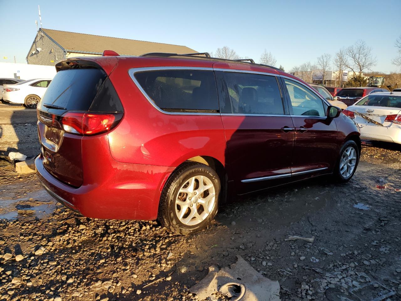2017 CHRYSLER PACIFICA T - Фото 3