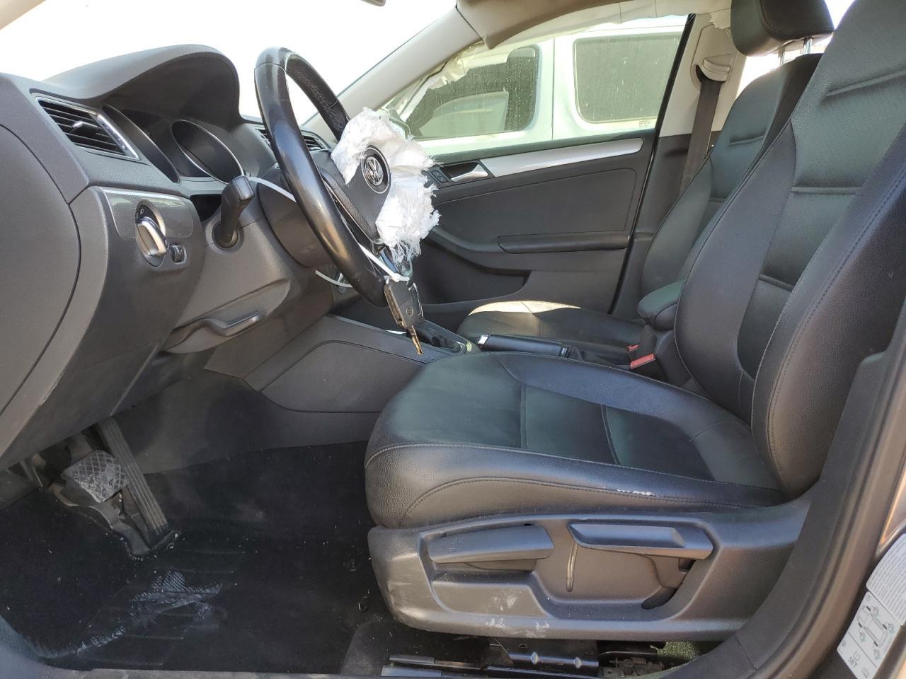 2017 VOLKSWAGEN JETTA SE - Image 7