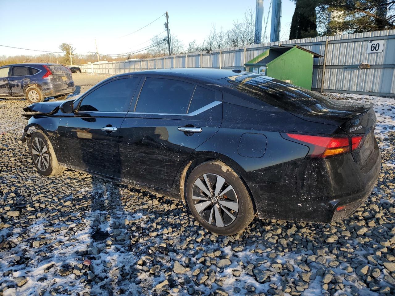 2022 NISSAN ALTIMA SV - Image 2