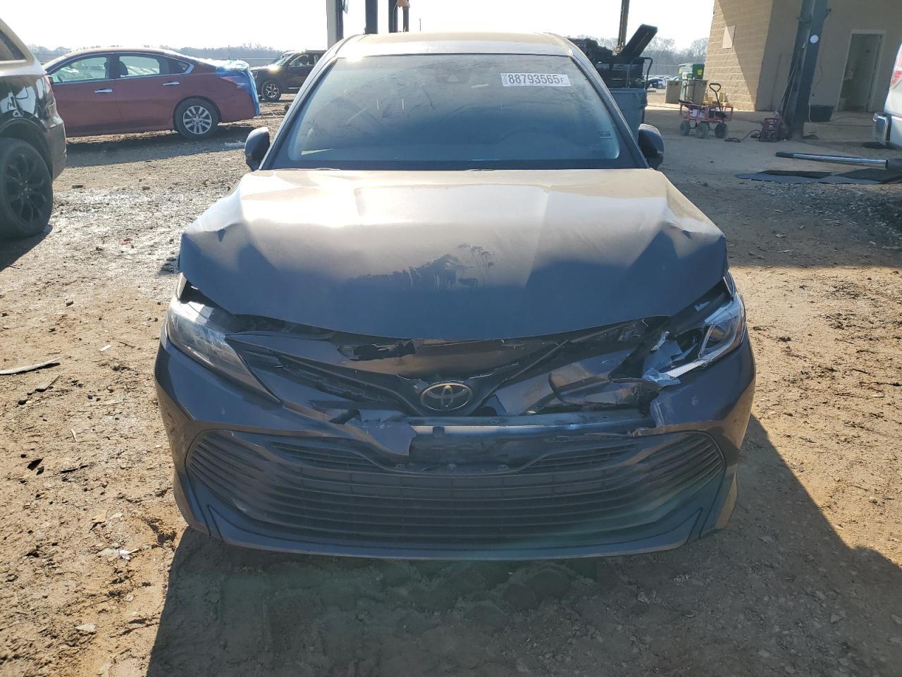 2018 TOYOTA CAMRY L - Image 5