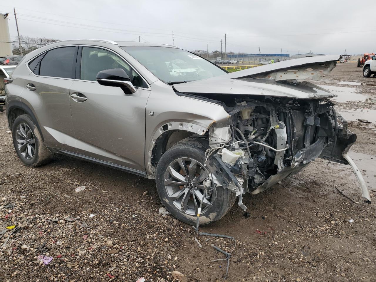 2016 LEXUS NX 200T BA - Фото 4