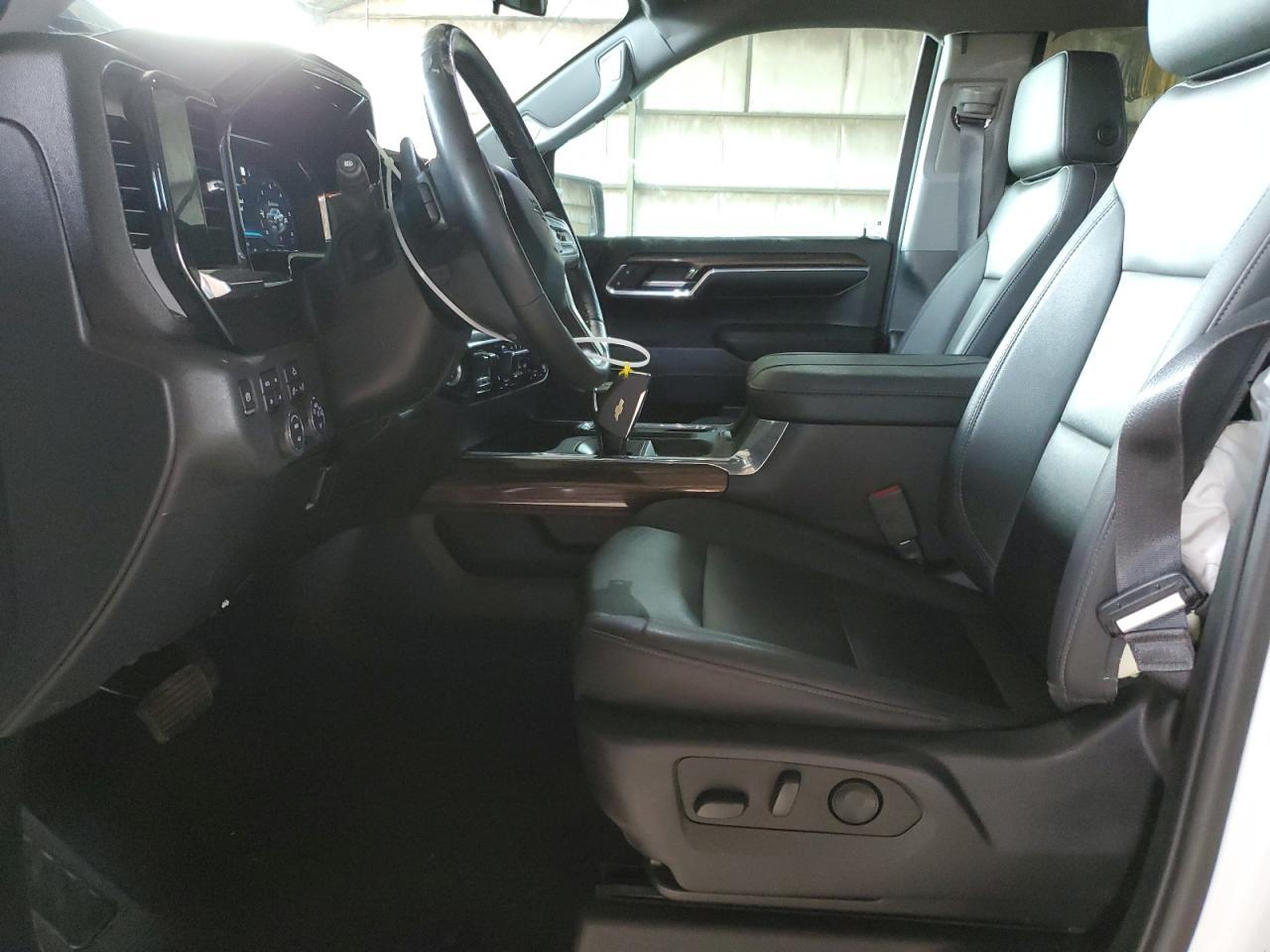 2023 CHEVROLET SILVERADO - Image 7