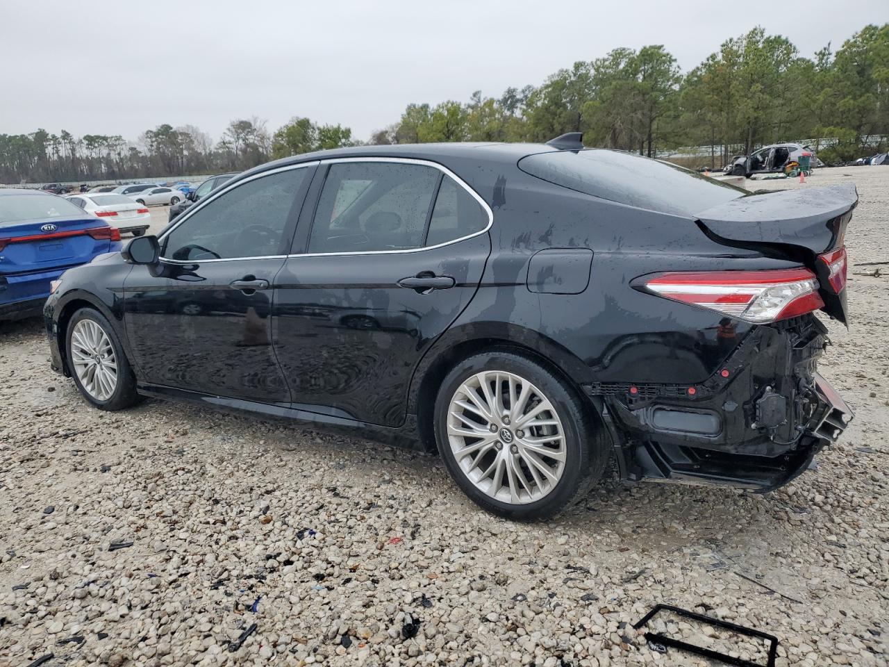 2018 TOYOTA CAMRY L - Фото 2