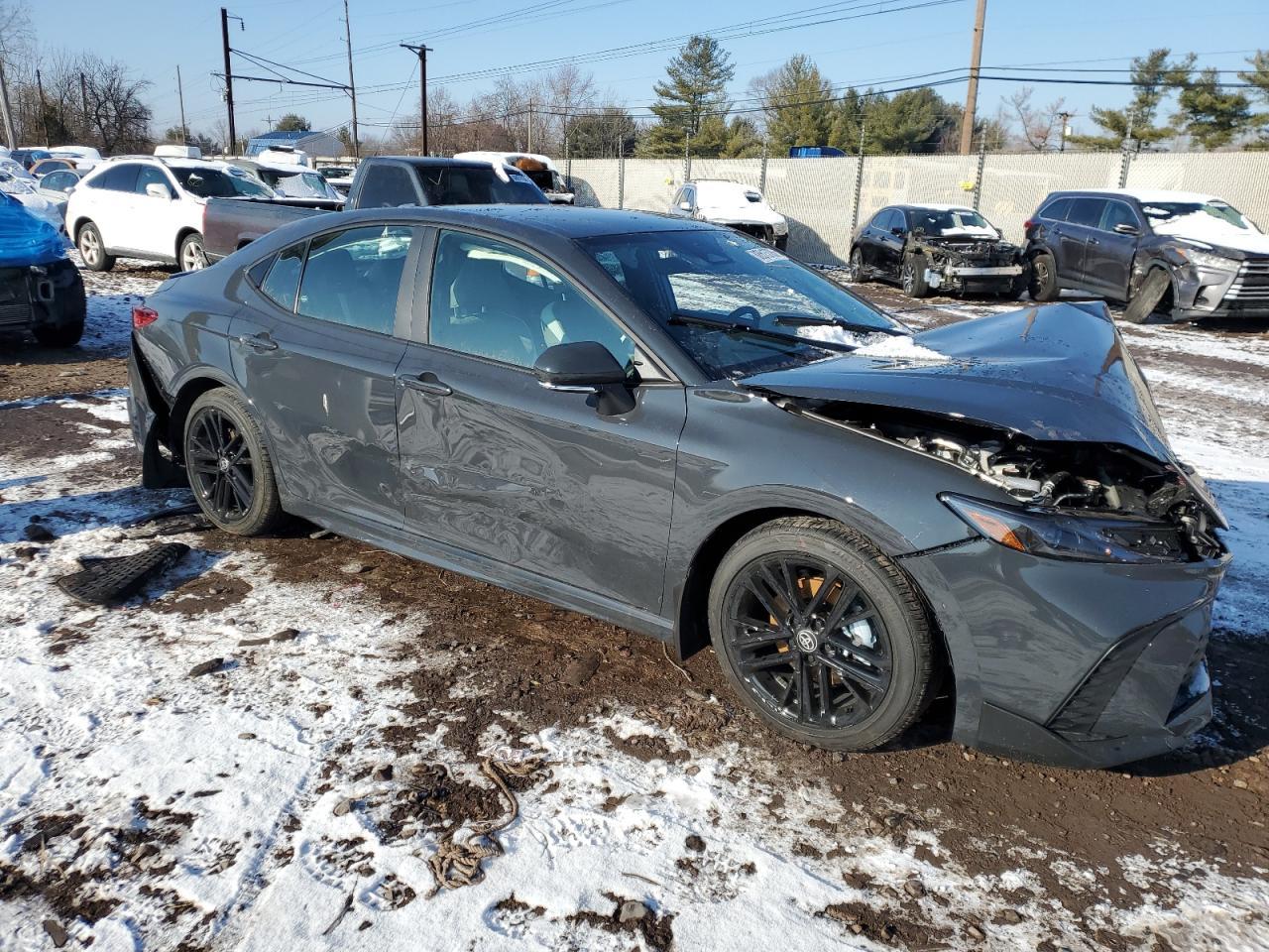 2025 TOYOTA CAMRY XSE - Фото 4