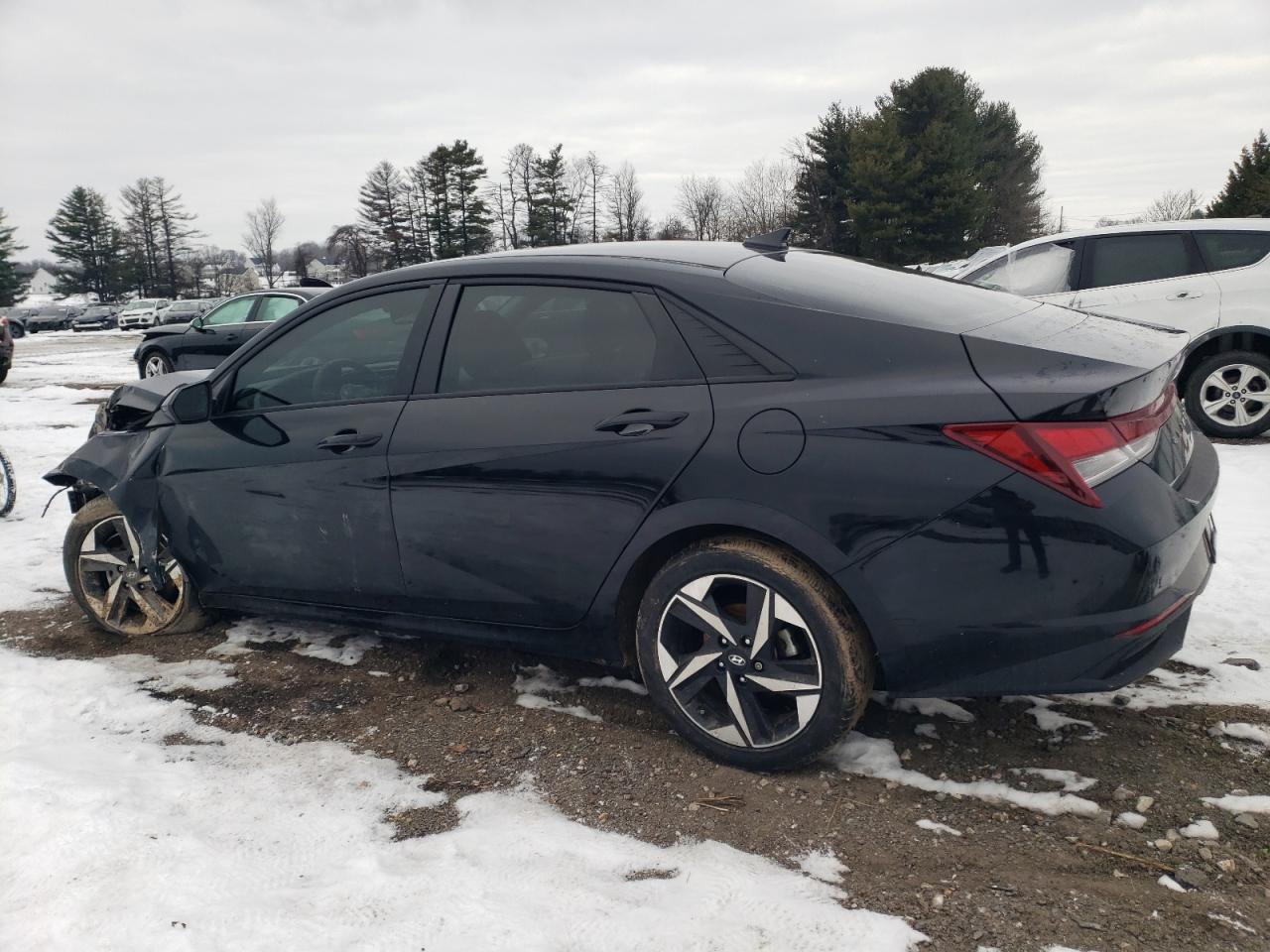 2023 HYUNDAI ELANTRA SE - Image 2