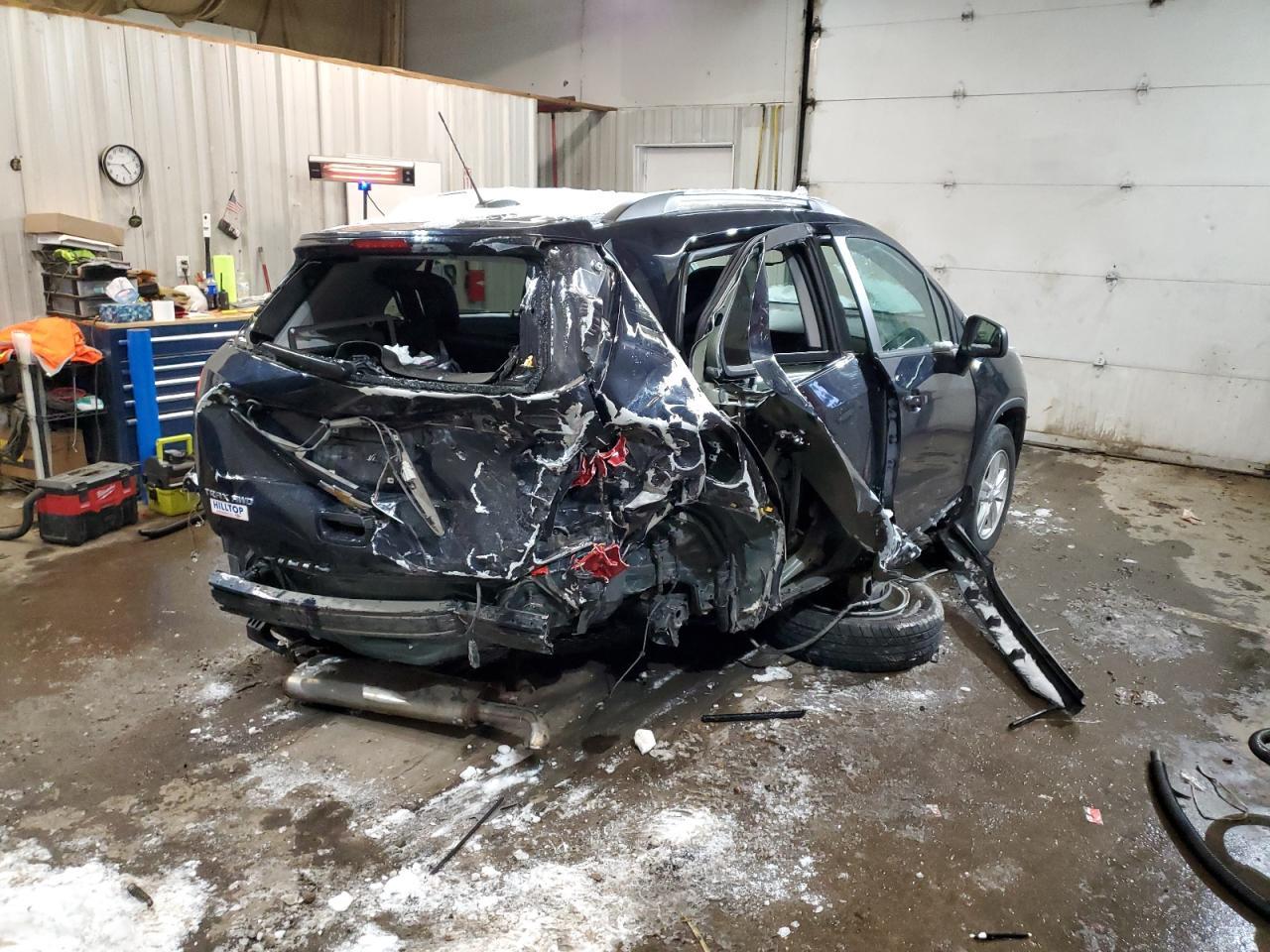 2021 CHEVROLET TRAX 1LT - Image 3