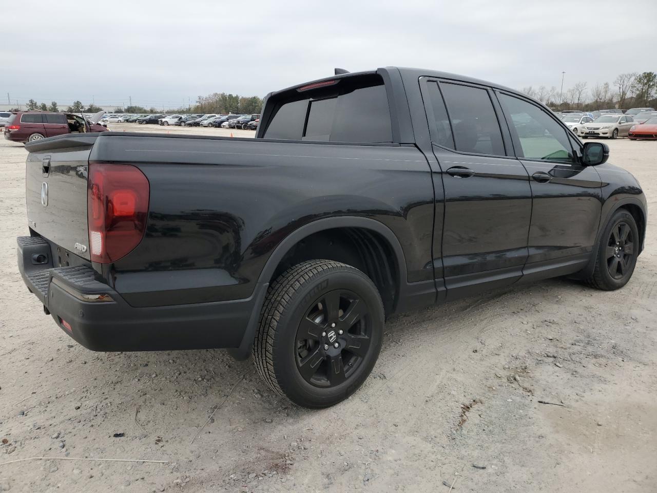2017 HONDA RIDGELINE - Фото 3