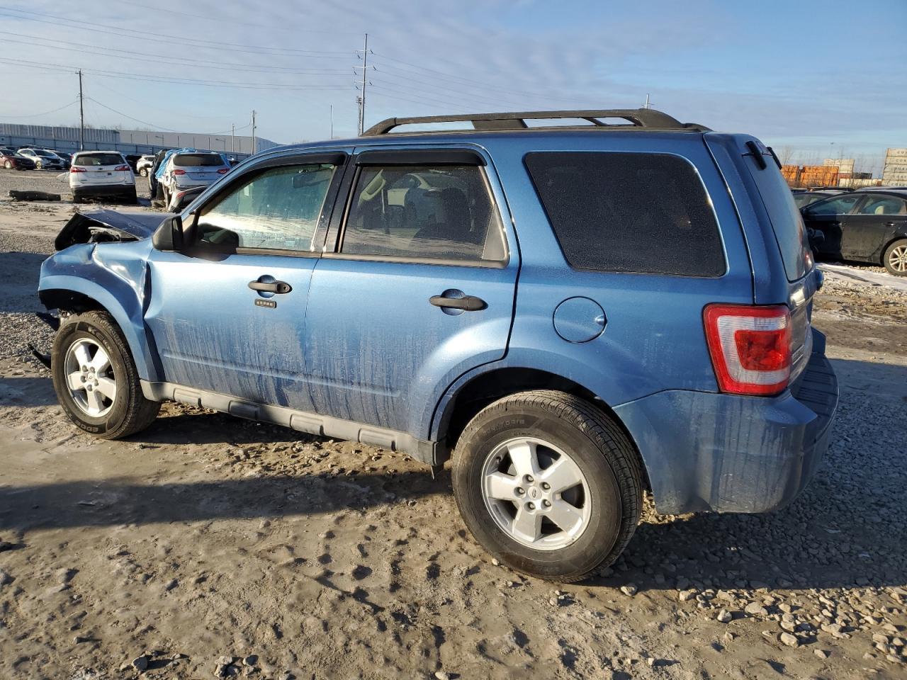 2010 FORD ESCAPE XLT - Фото 2