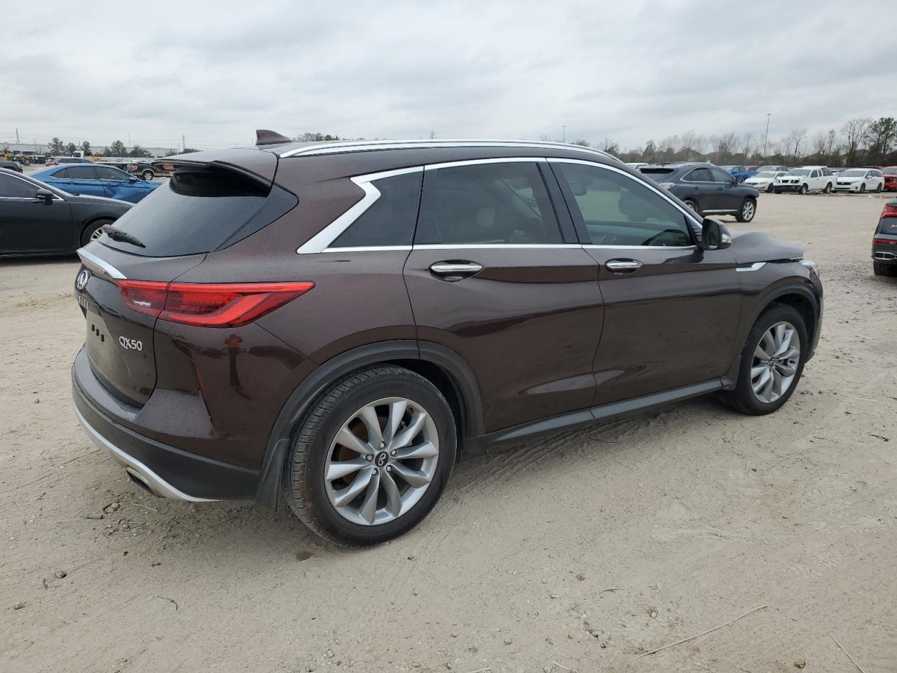 2020 INFINITI QX50 PURE - Image 3