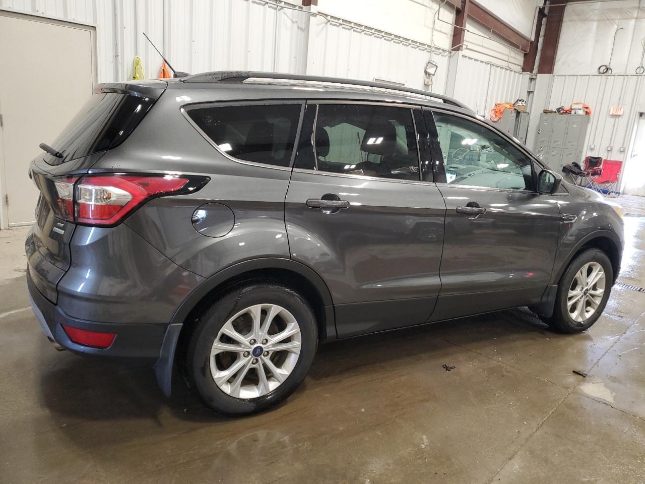 2017 FORD ESCAPE SE - Фото 3
