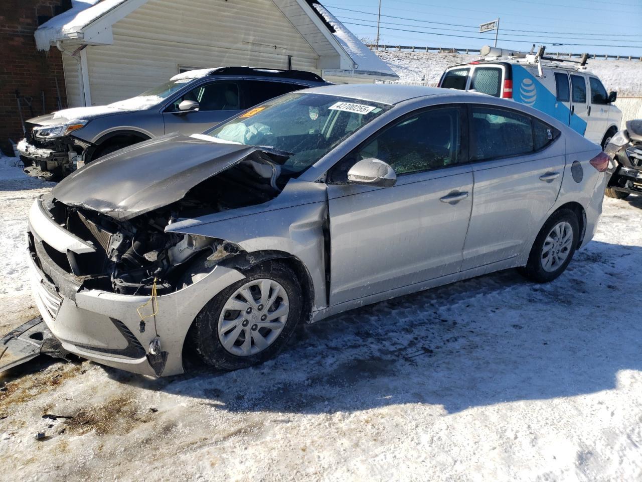 2018 HYUNDAI ELANTRA SE