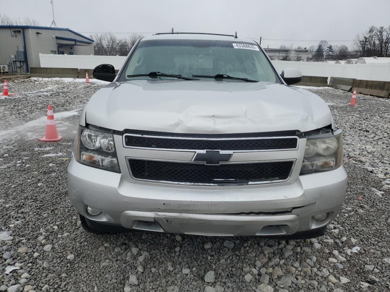 2011 CHEVROLET TAHOE K150 - Фото 5