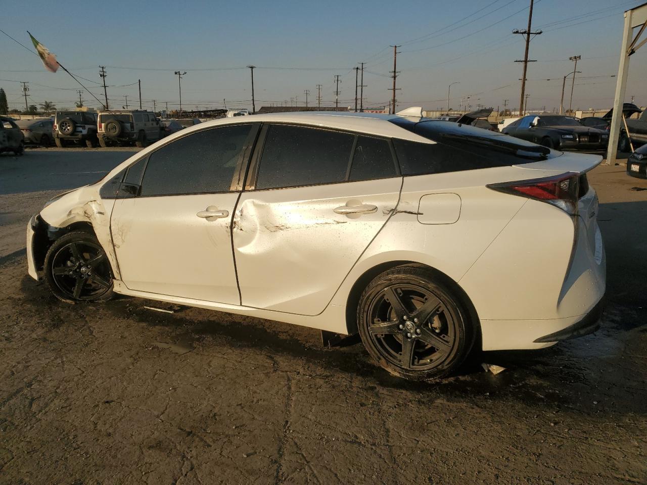 2016 TOYOTA PRIUS - Image 2
