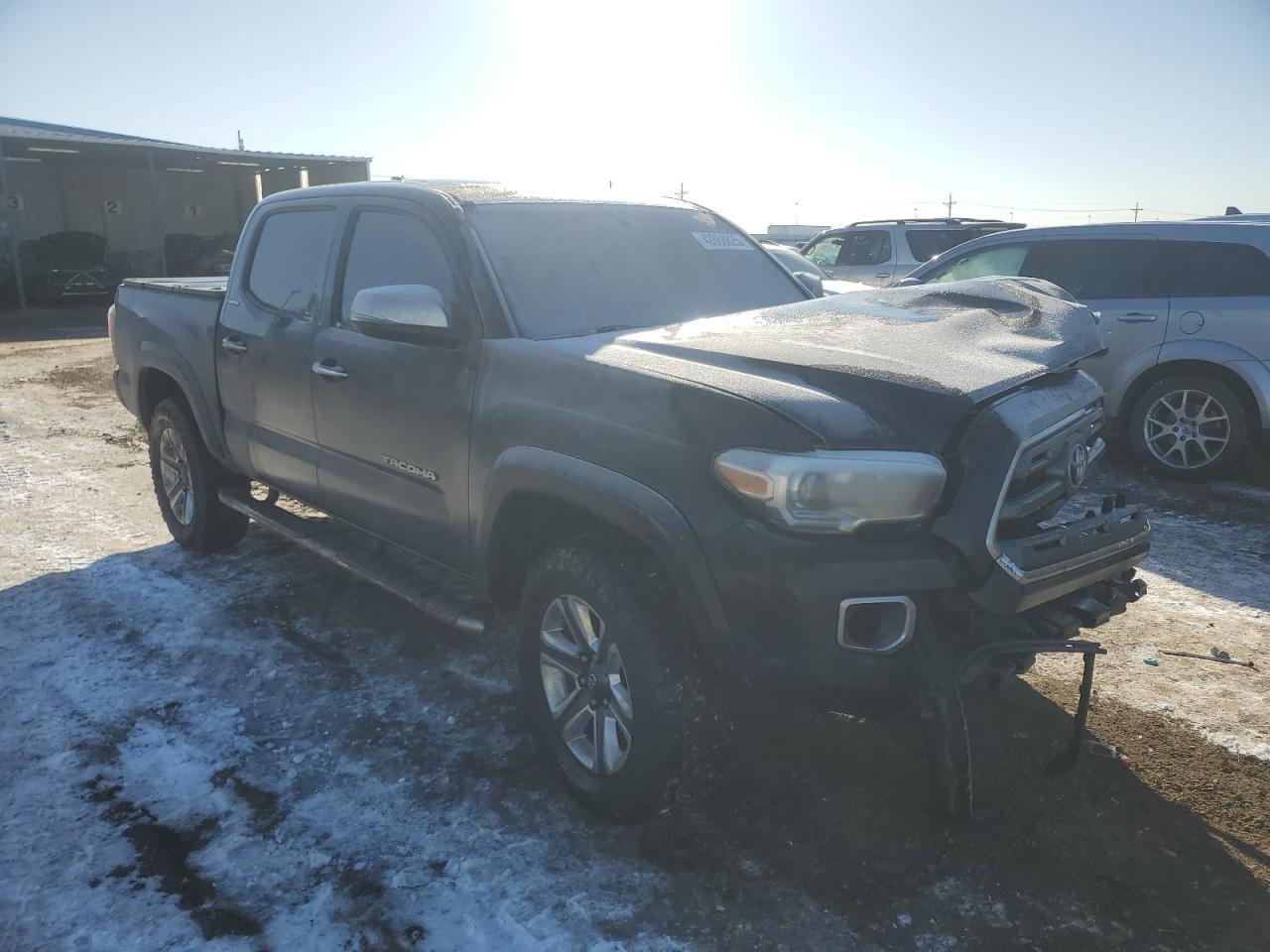 2017 TOYOTA TACOMA DOU - Фото 4