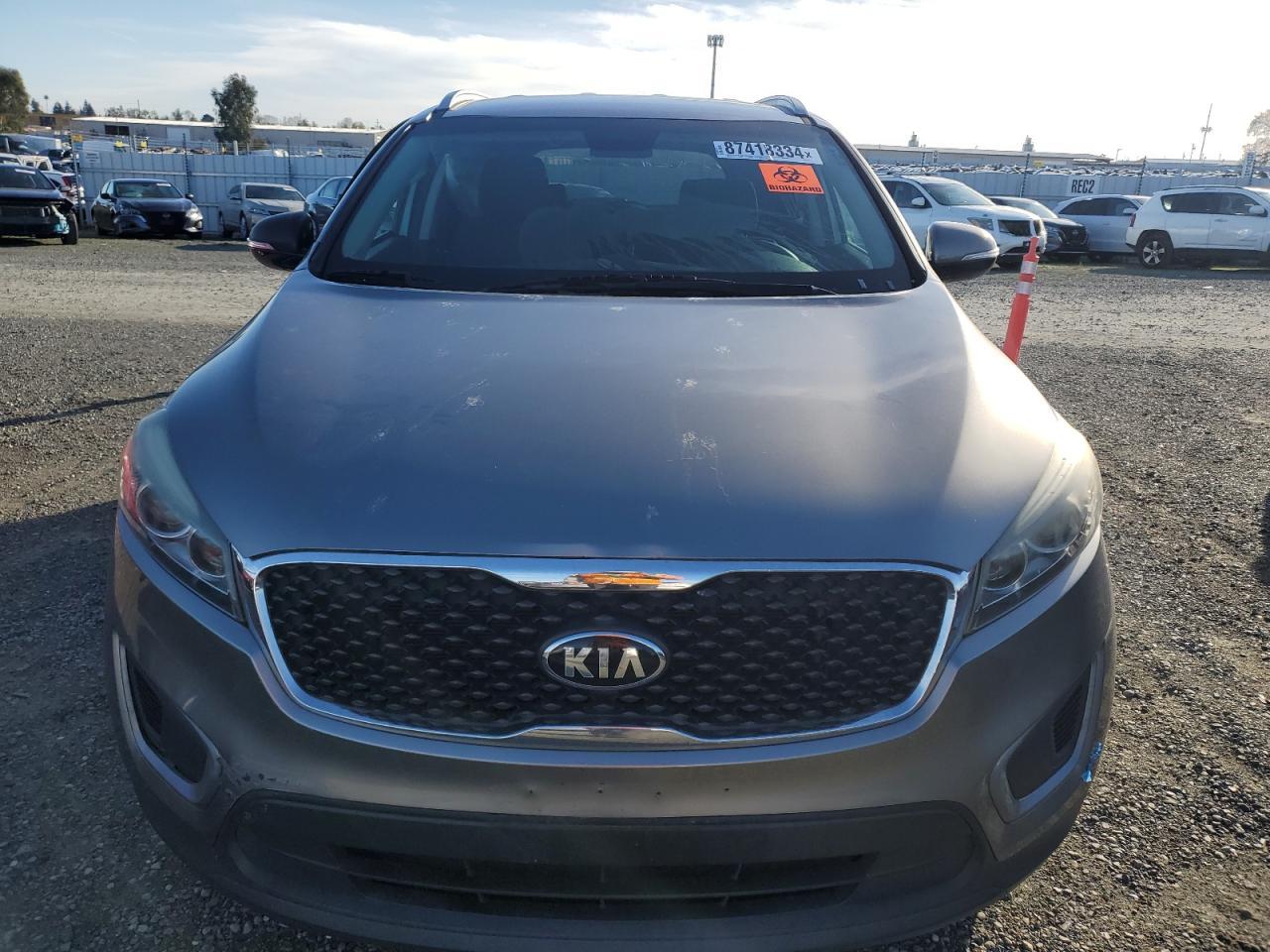 2016 KIA SORENTO LX - Image 5